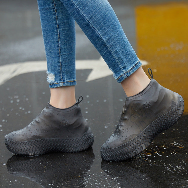 New waterproof rainproof snowproof sandproof TPE shoe cover outdoor travel rainy day travel thick men and women manufacturers wholesale