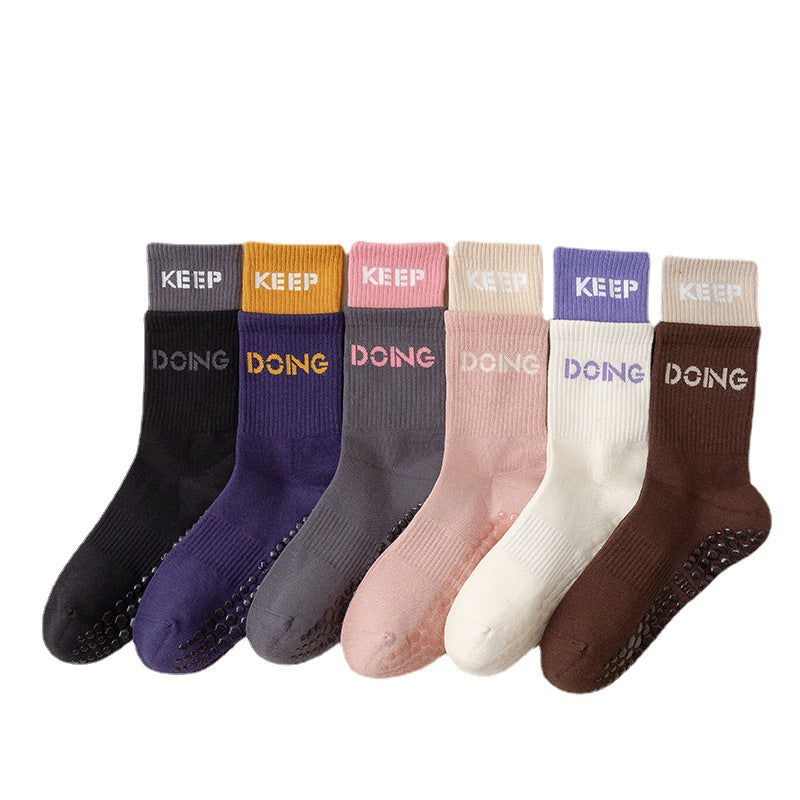 Fashionable sports socks, women yoga socks, non-slip women socks