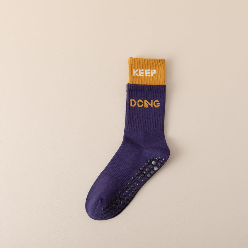 Fashionable sports socks, women yoga socks, non-slip women socks